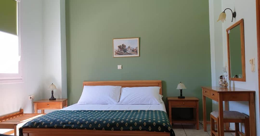 Zannikos Rooms Ermoupoli Exteriör bild