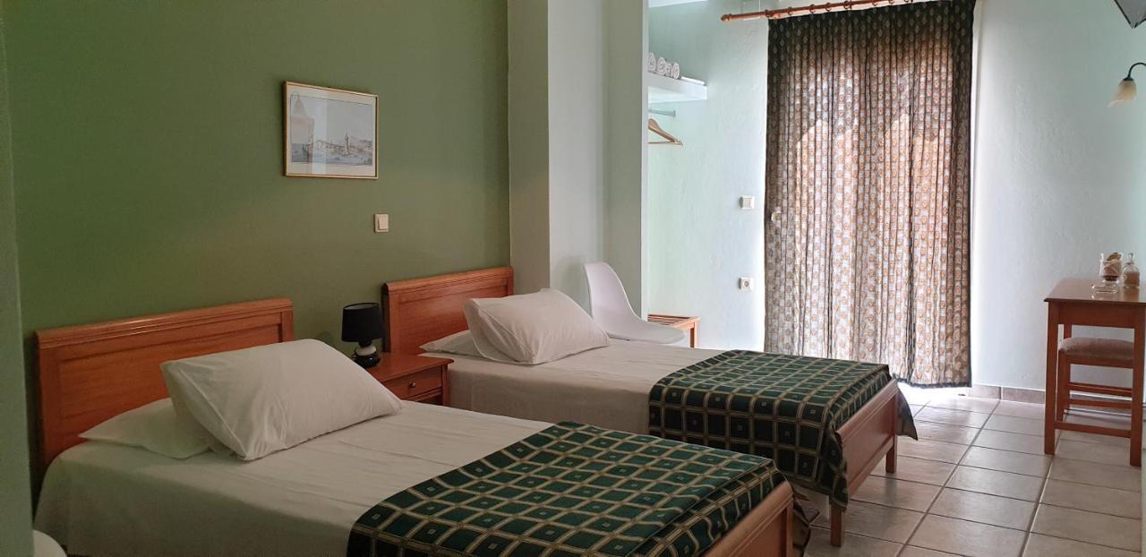 Zannikos Rooms Ermoupoli Exteriör bild
