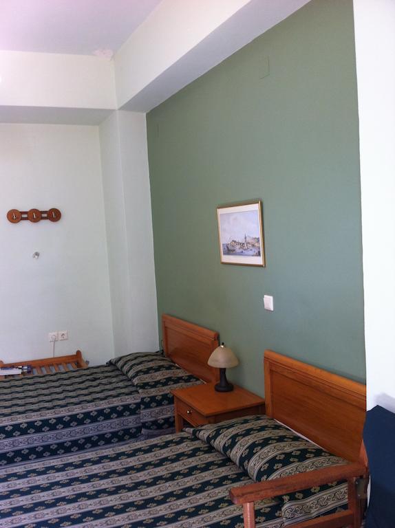 Zannikos Rooms Ermoupoli Exteriör bild