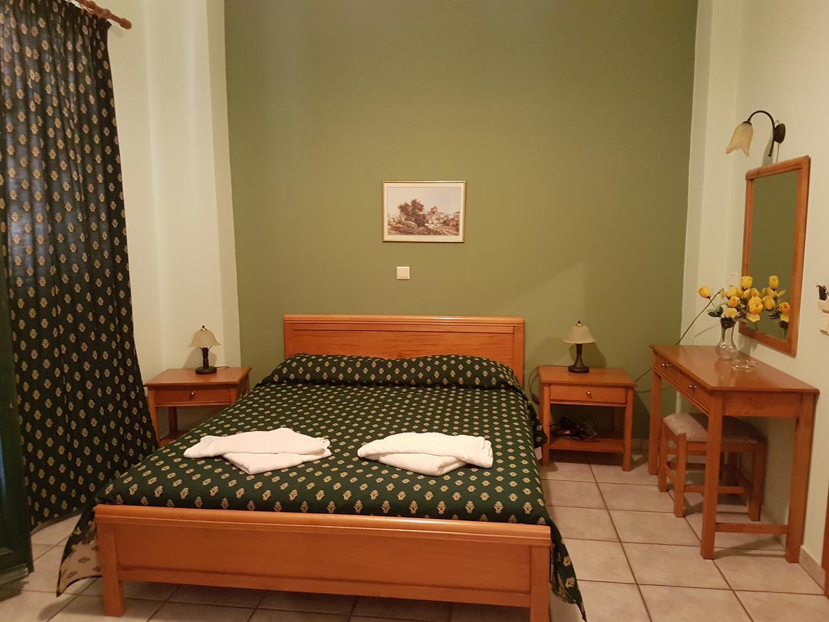 Zannikos Rooms Ermoupoli Exteriör bild